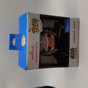Hallmark Funko Pop Star Wars the Mandalorian Ornament